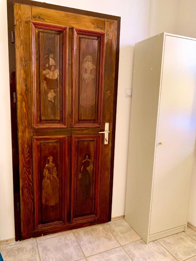 Ljubljana City Center Apartment Екстер'єр фото