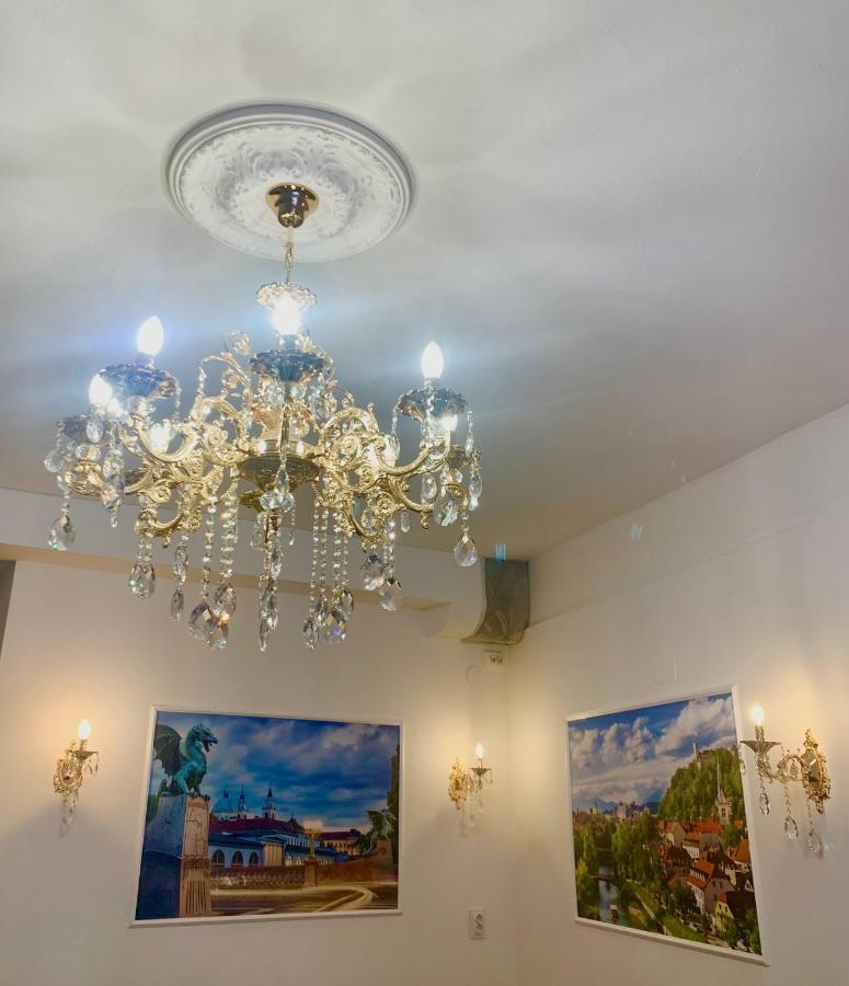 Ljubljana City Center Apartment Екстер'єр фото