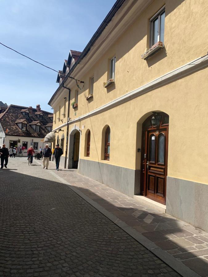 Ljubljana City Center Apartment Екстер'єр фото